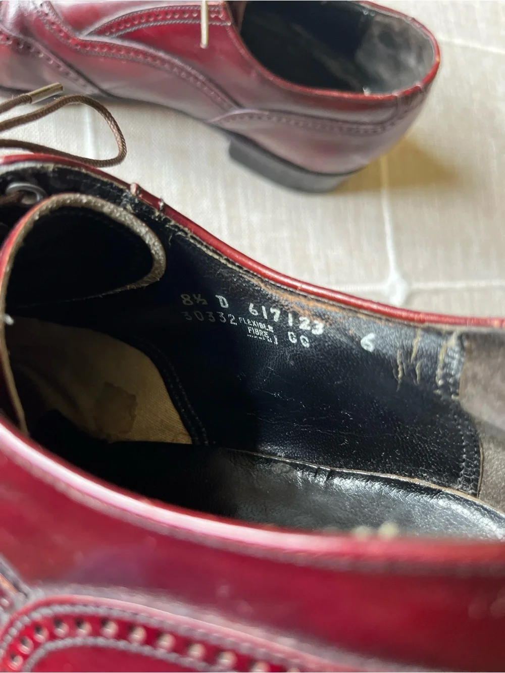 Men's Vintage Leather Dress Shoes 8.5 D Florsheim Wingtips Burgundy Brogue USA